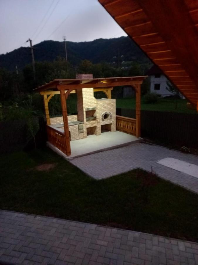 Willa Casa Edy Vişeu de Sus Zewnętrze zdjęcie