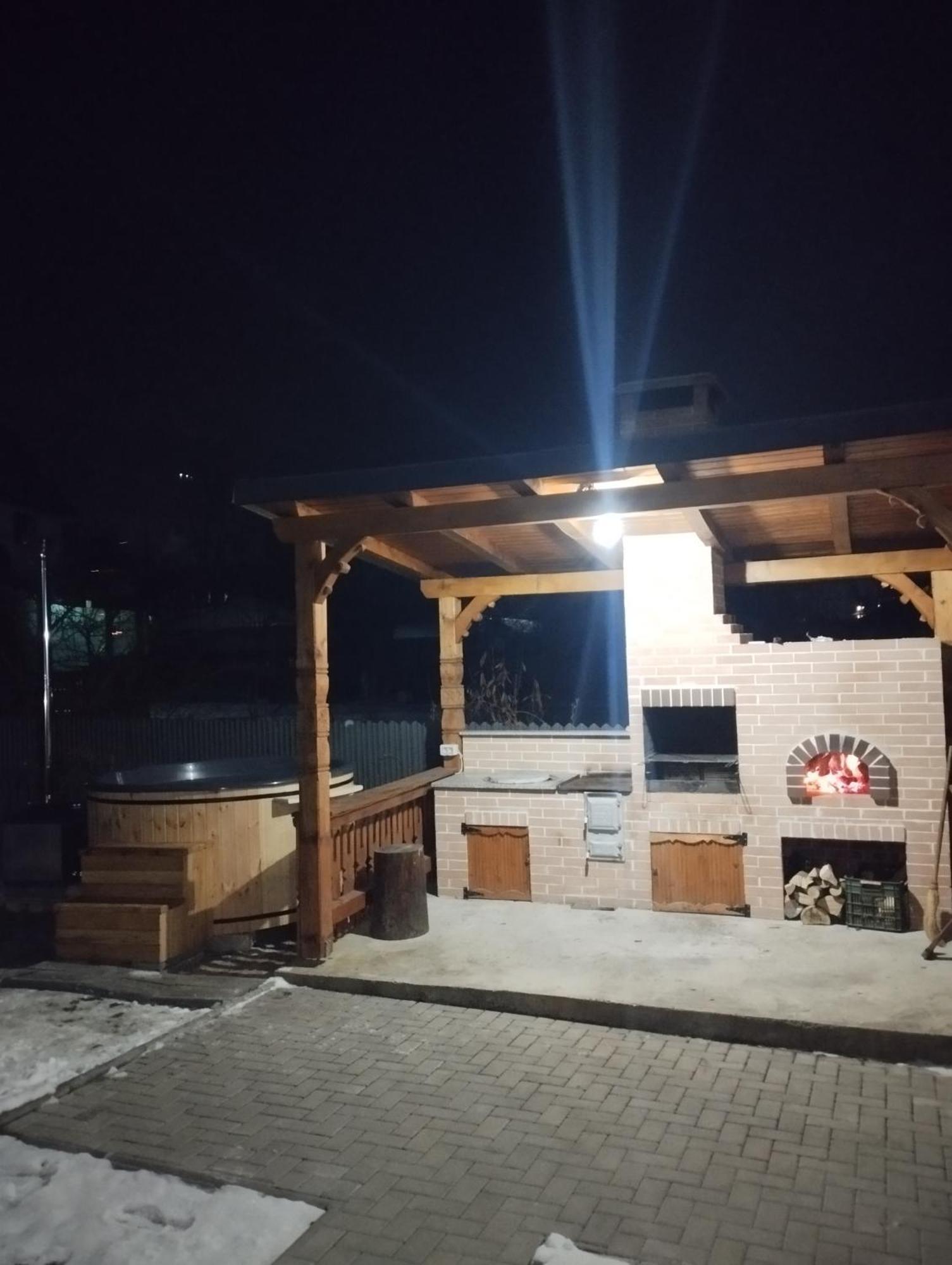 Willa Casa Edy Vişeu de Sus Zewnętrze zdjęcie
